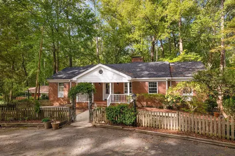 4921 Brookhaven Dr, Raleigh, NC 27612