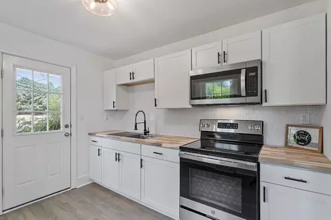 1418 Leon St, Durham, NC 27705 photo 5