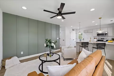 1032 Apple St, Burlington, NC 27217