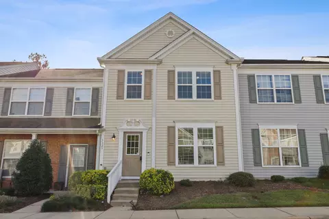 5325 Glen Canyon Rd, Raleigh, NC 27616