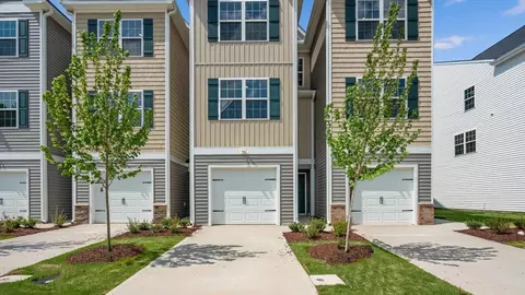 5015 Jayden Dr, Durham, NC 27704 photo 1