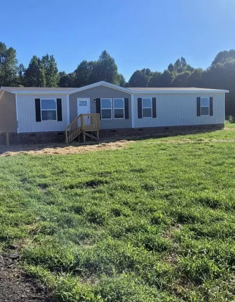 6996 Brooksdale Dr, Staley, NC 27355