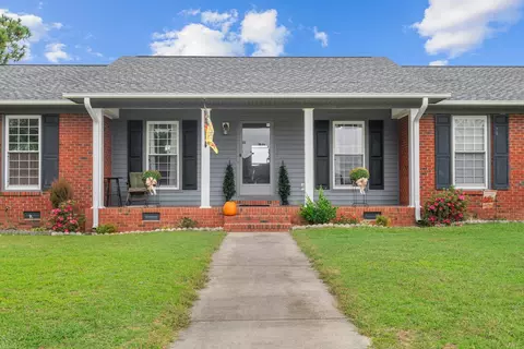 107 Murchison Dr, Dunn, NC 28334 photo 1