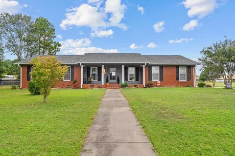 107 Murchison Dr, Dunn, NC 28334 photo 2