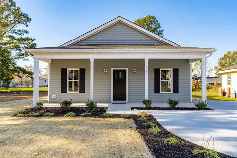 505 S Sycamore St, Fremont, NC 27830
