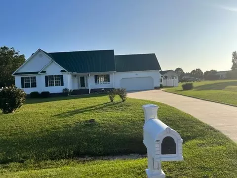 1717 Morris Cir, Greenville, NC 27834