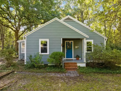 109 Pine St, Carrboro, NC 27510