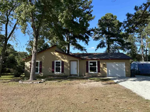 5516 Heather St, Hope Mills, NC 28348