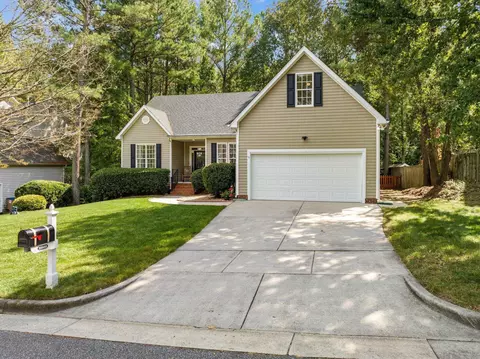 2960 Dargan Hills Dr, Wake Forest, NC 27587