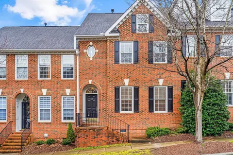 111 Nolen Ln, Chapel Hill, NC 27516
