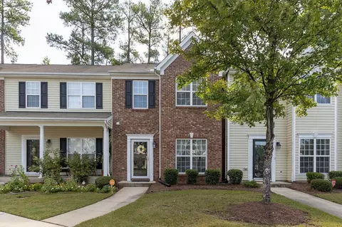 30 Sharpstone Ln, Durham, NC 27703 photo 2