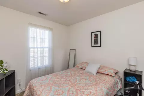 30 Sharpstone Ln, Durham, NC 27703 photo 24