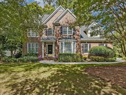 309 Crickentree Dr, Cary, NC 27518