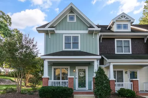 1054 Mica Lamp Ct, Apex, NC 27502