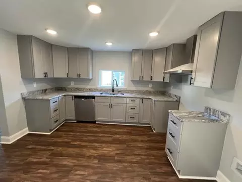 114 N Holmes St, Erwin, NC 28339 photo 9