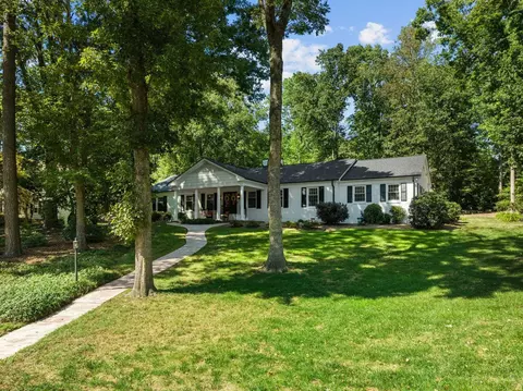 5419 Springfield Dr, Raleigh, NC 27609