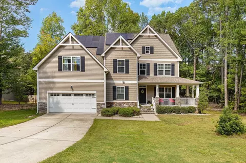 1402 Windfall Dr, Sanford, NC 27330