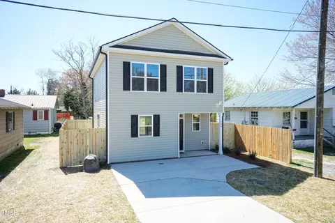 508 E Harnett St, Dunn, NC 28334 photo 2