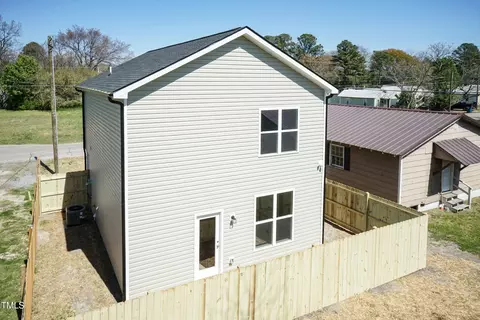 508 E Harnett St, Dunn, NC 28334 photo 6