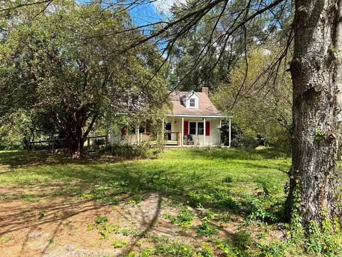 1507 Wilson Rd, Clinton, NC 28328