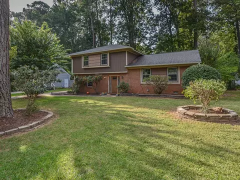 1026 Sturdivant Dr, Cary, NC 27511
