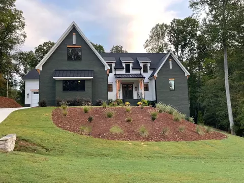 137 E Antebellum, Pittsboro, NC 27312