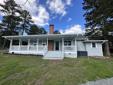 96 Audubon Ln, Goldston, NC 27252