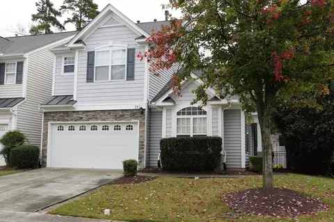 207 Founders Walk Dr, Morrisville, NC 27560
