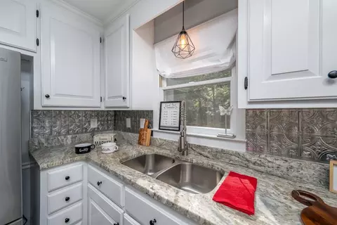 507 Valley Dr, Durham, NC 27704 photo 12