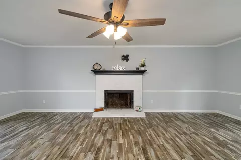507 Valley Dr, Durham, NC 27704 photo 2
