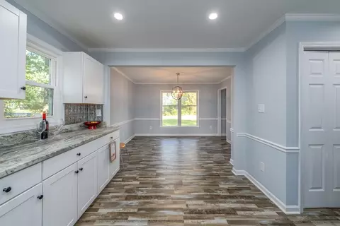 507 Valley Dr, Durham, NC 27704 photo 13