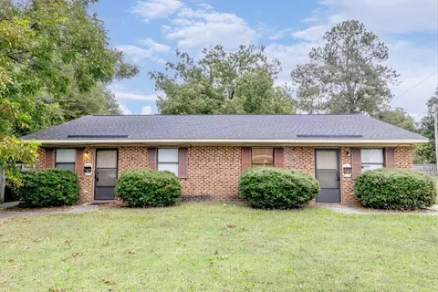 804 W Anderson St #804 & 806, Selma, NC 27576
