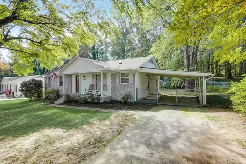 705 Northclift Dr, Raleigh, NC 27609
