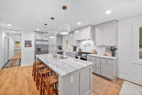 408 Quail Dr, Raleigh, NC 27604