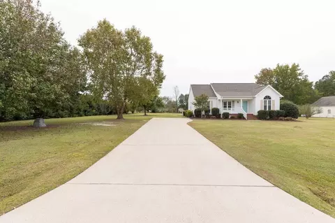 6573 Madison Rd, Bailey, NC 27807 photo 2