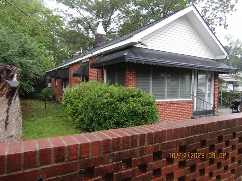 104 N Adkin St, Kinston, NC 28501