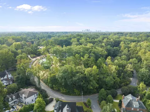 2949 White Oak Rd, Raleigh, NC 27609