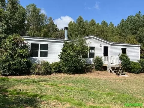71 Plum Ln, Henderson, NC 27537