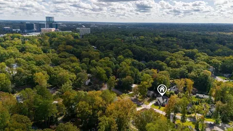 809 Macon Pl, Raleigh, NC 27609 photo 2