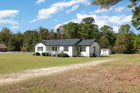 255 Lick Creek Dr, Linden, NC 28356