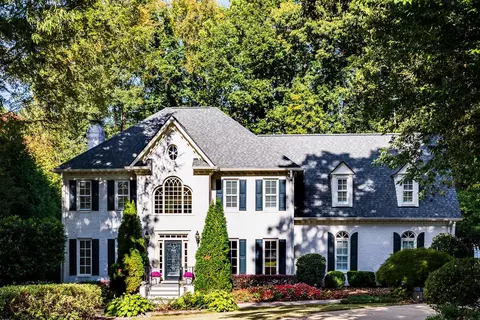 7233 Manor Oaks Dr, Raleigh, NC 27615