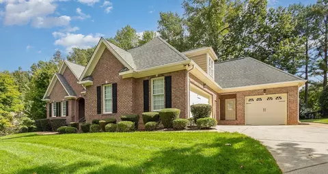 244 Norwalk St, Holly Springs, NC 27540