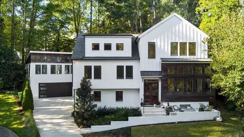 3325 Boulder Ct, Raleigh, NC 27607 photo 2
