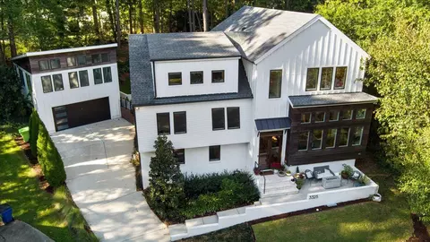 3325 Boulder Ct, Raleigh, NC 27607 photo 3