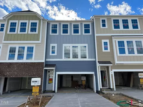 2225 Kettle Falls Sta #392, Apex, NC 27502