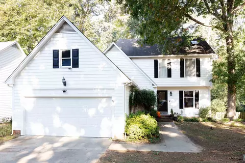 8613 Carolingian Ct, Raleigh, NC 27615