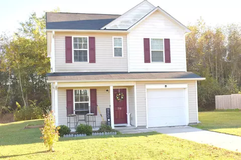 710 N Saratoga St, Stantonsburg, NC 27883