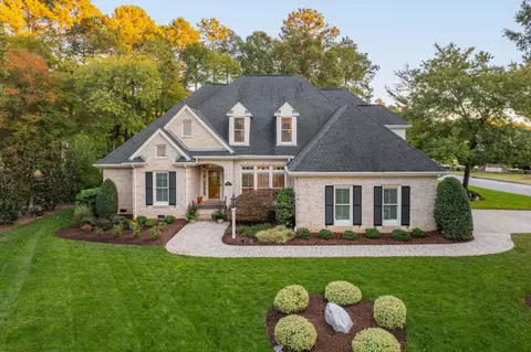 100 Divot Ln, Cary, NC 27513