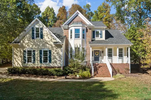 100 Leblanc Ct, Cary, NC 27513