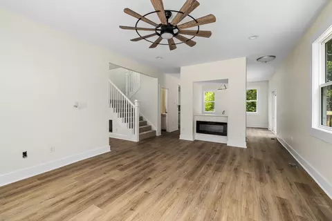 3 Kaplan Ct, Durham, NC 27703 photo 2